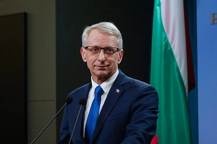 Последна седмица за Денков като премиер, предстоят важни решения