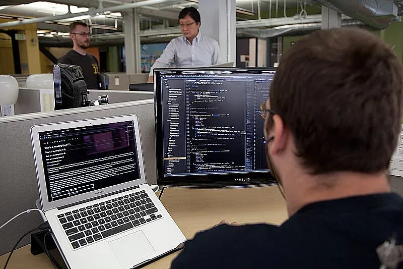 10 000 лева заплата, а няма кадри. Една професия чупи всички рекорди у нас