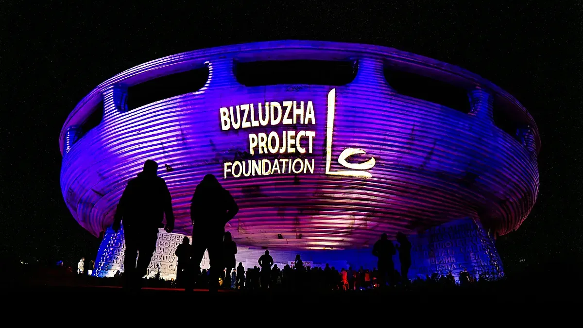 Броени дни до OPEN BUZLUDZHA 2025: богата културна програма, впечатляващо 3D мапинг шоу