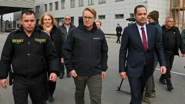 "Фронтекс" засилва присъствието си в България, увеличава служителите си