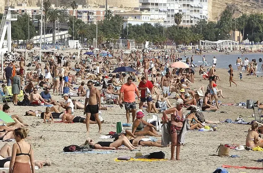 Министерството на туризма с ключов ход за плажовете. Нови правила