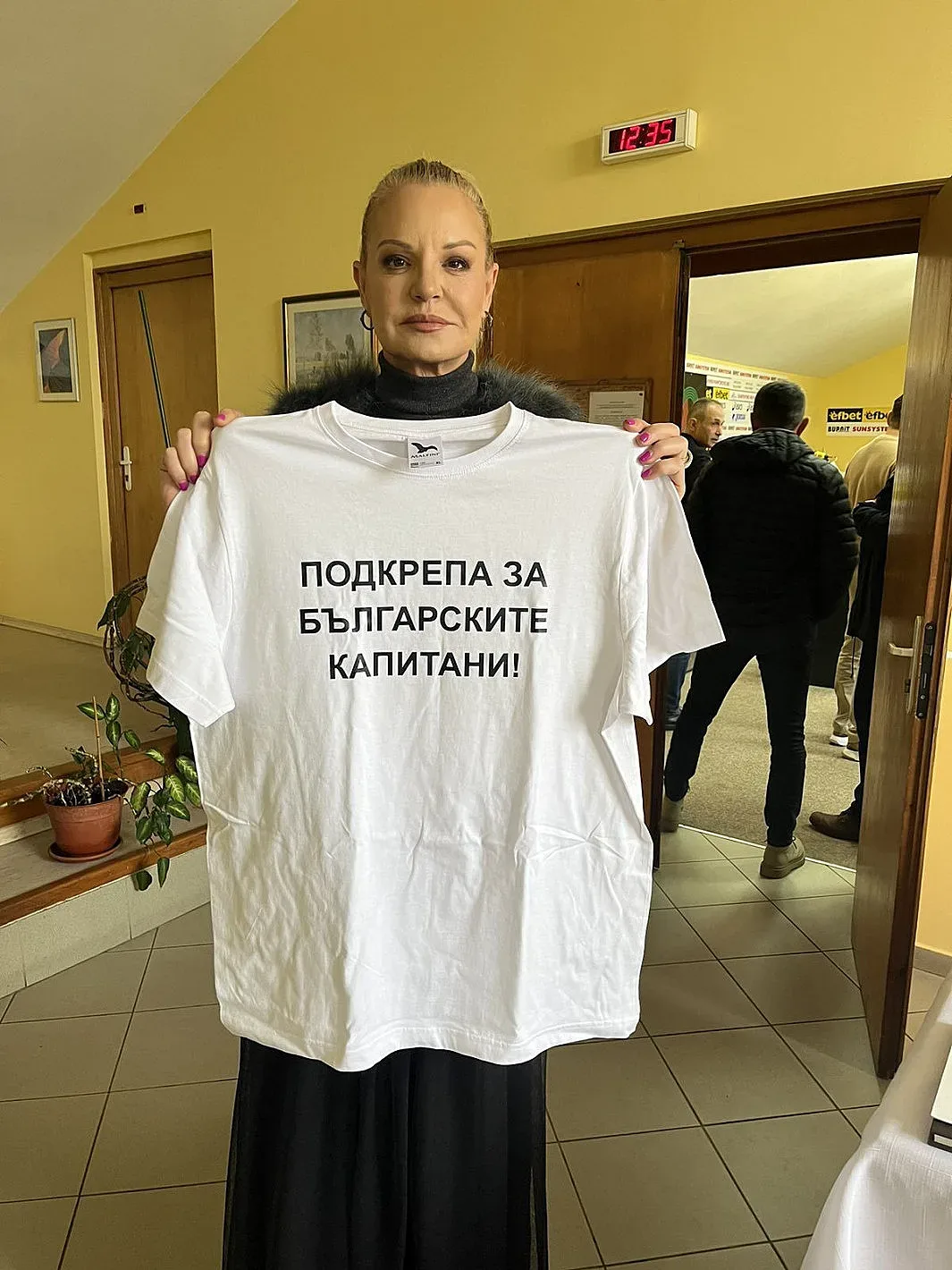 Стефка Костадинова- Любо и Данаил, с вас сме!