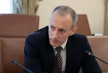 Министър Вълчев обяви ключов ход за учебните програми