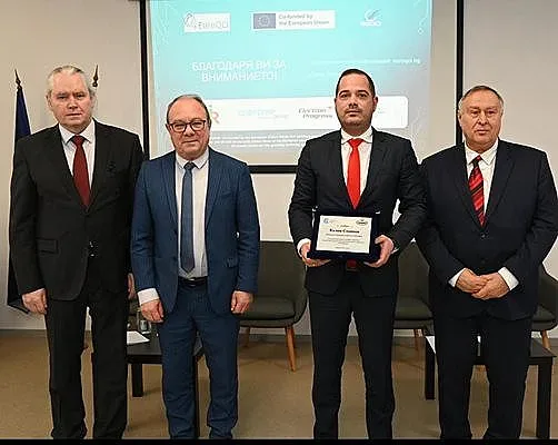 Министър с голямо отличие от БАН