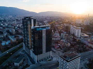 Дигиталният асистент Кейт в ОББ Мобайл вече и в помощ на юридически лица