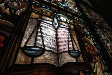 Прокуратурата погна измамник за 10 млн. лева