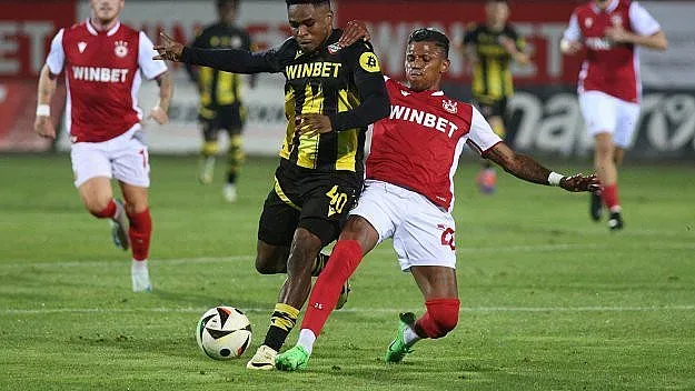 Нова драма в ЦСКА! На кого вдигнаха червен картон