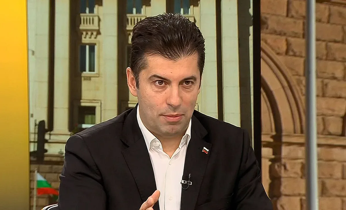 Битка за регулаторите! Кирил Петков каза истината за властта