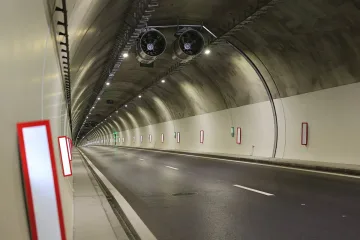 Откриха най-модерния и най-дълъг тунел в България