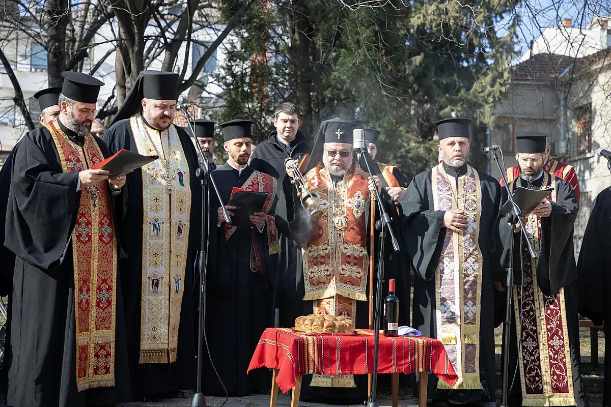 Признателни старозагорци се поклониха пред паметта на Васил Левски по повод 151 години от гибелта му