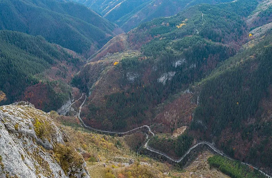 Най-дългото ждрело в България пази легенди за вълци