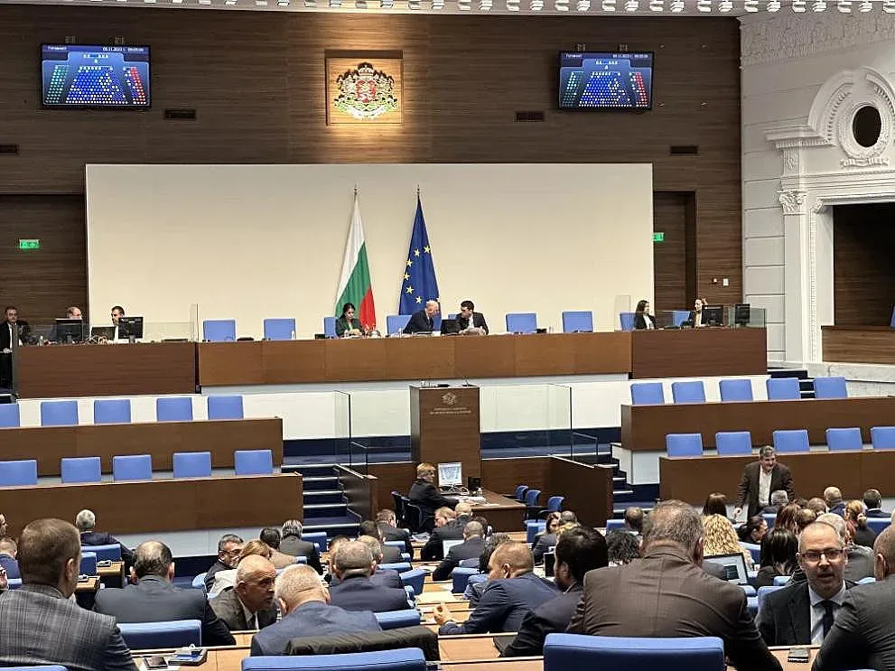 Парламентът прие ветото на президента за ВСС и главния прокурор