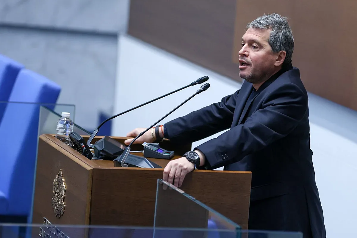 Шенген по въздушно-капков път! Тошко Йорданов удари по мигрантите