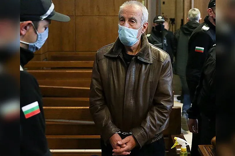 Съдът захваща шпионска група по обвинение на прокуратурата