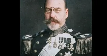 Той е Княз на България. И не е стъпвал у нас