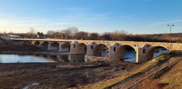 "Машина на времето" ще разказва историята за легендария мост на Кольо Фичето