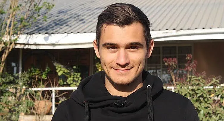 Роден актьор играе с един от синовете на Шварценегер