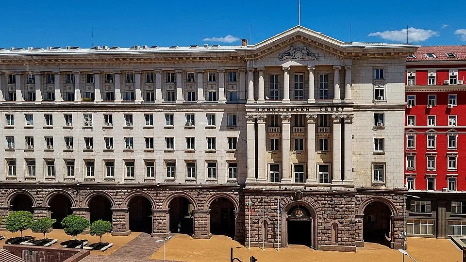 Правителството отговори на Радев за държавните имоти: Стига спекулации!