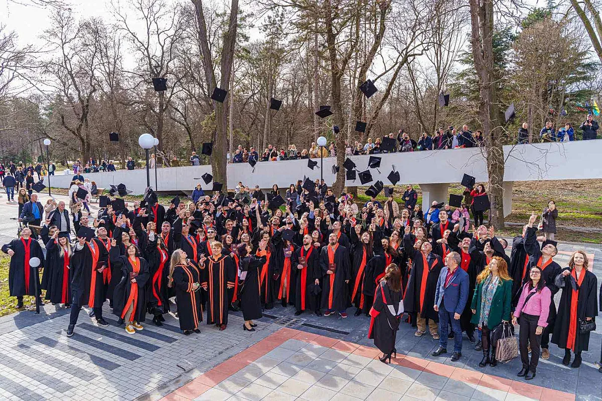 Близо 200 инженери дипломира ямболският Факултет „Техника и технологии“ на Тракийски университет