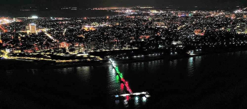 Общината с проект за модернизация на осветлението в „Славейков“, „Зорница“, „Лазур“ и ЦГЧ