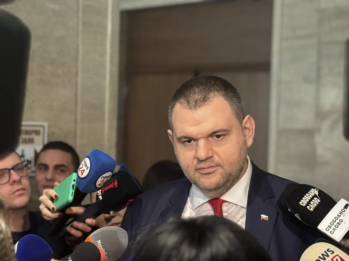 Пеевски: Недопустимо е правосъдието да се случва по клубове и на тъмно