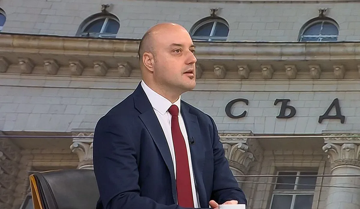 Министър с лоша новина за разкриването на убийството на Нотариуса