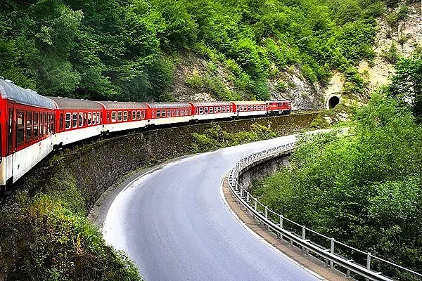 Голяма драма с родопската теснолинейка