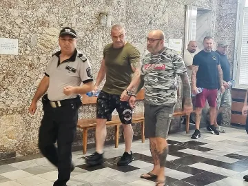 Пуснаха под домашен арест петима от Ангелите на ада