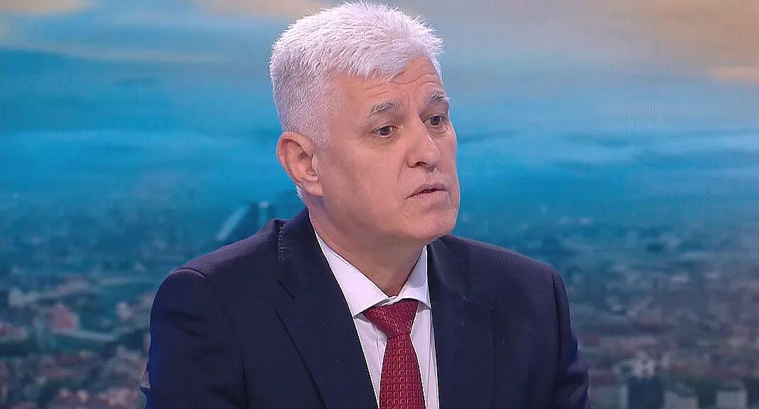 Президентски човек с голямо признание! Имало ли е оферта към Радев