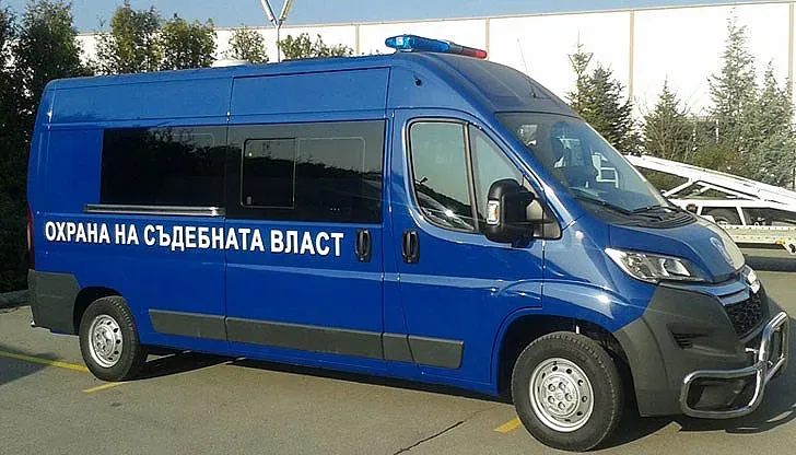 Едни коли освободени от винетки