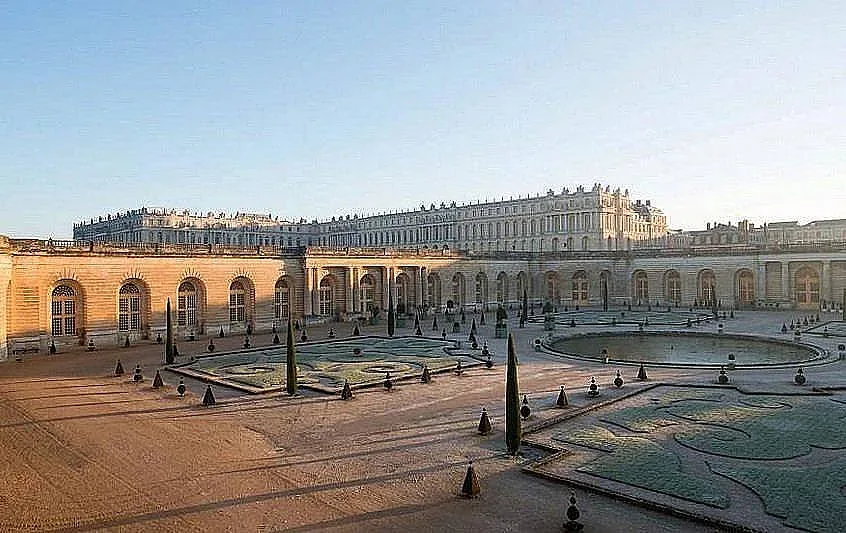 Съкровища от Версай ще бъдат показани в Забранения град