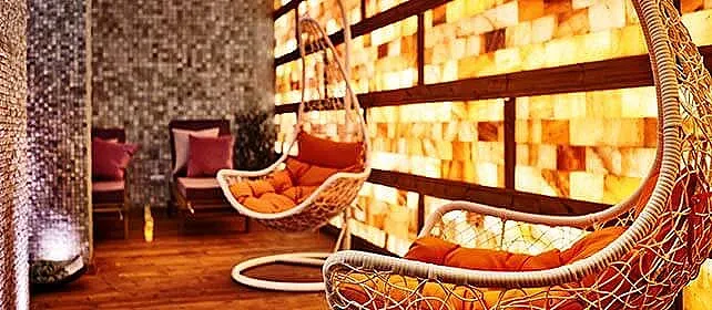 Апартхотел Лъки Банско СПА & Релакс в топ 10 на най-добрите 5 - звездни планински хотели