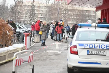 Нов протест пред Пирогов! Пак искат оставката на директора