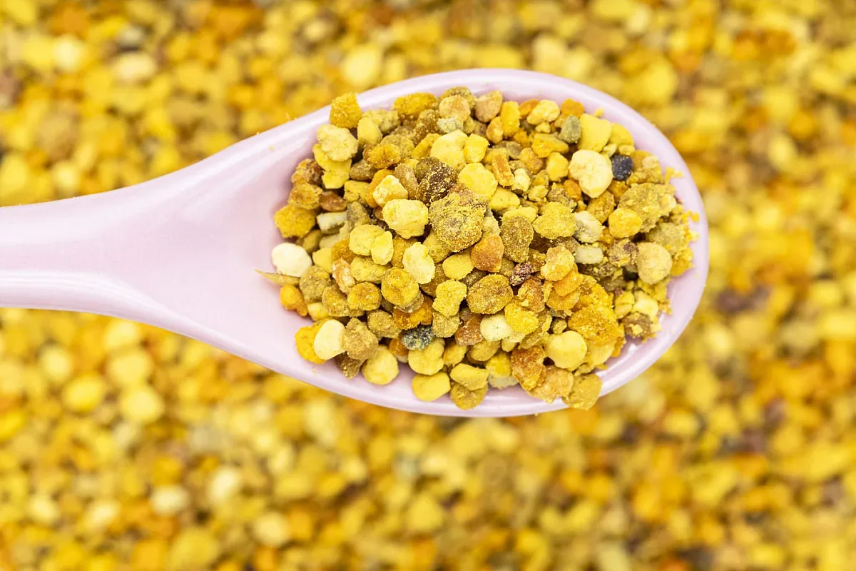 Стана ясно защо е така ценен пчелният прашец