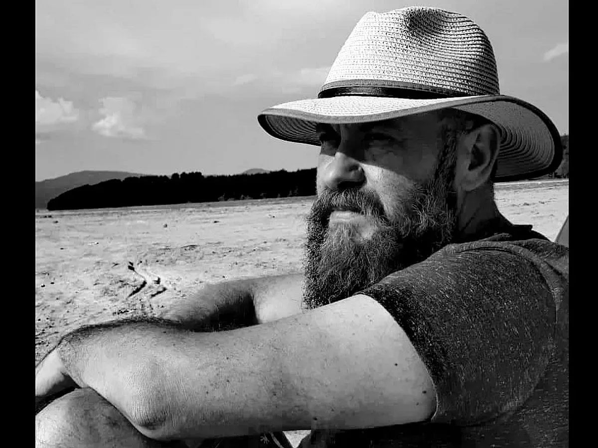 Напусна ни знаков български дизайнер