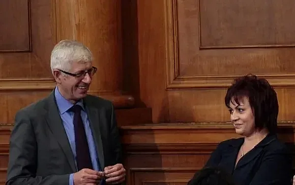 Земетресение в БСП. Овчаров се обърна срещу Нинова и я срази