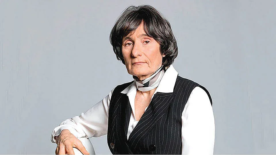 Здравка Евтимова: Талантът превръща проклятието  в извор на живот