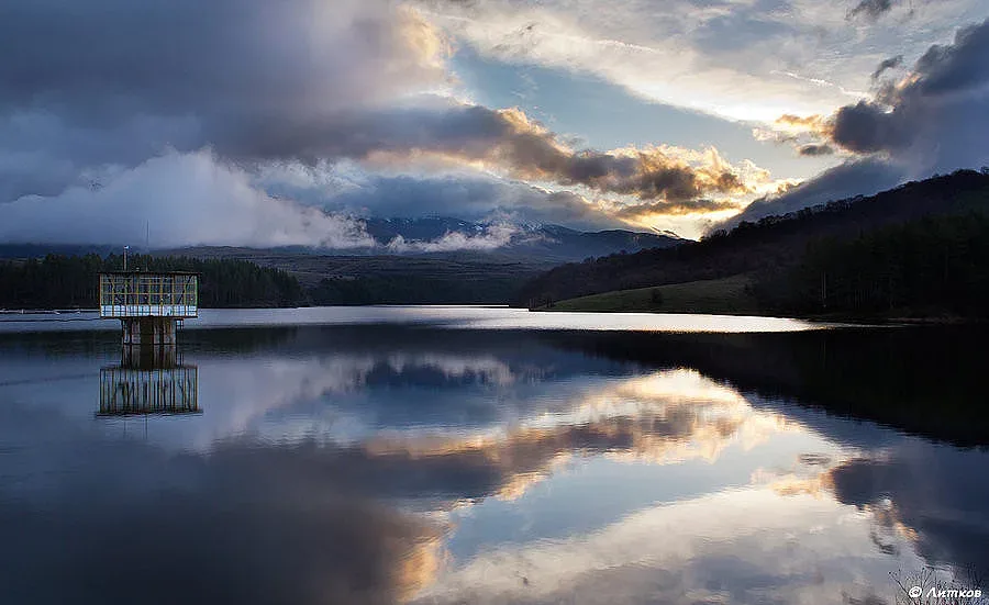 Язовир смайва с чудни гледки и кану-каяк