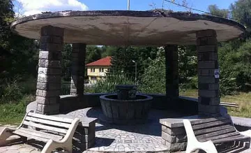 Селце разкрива лековита вода, благословена от Учителя