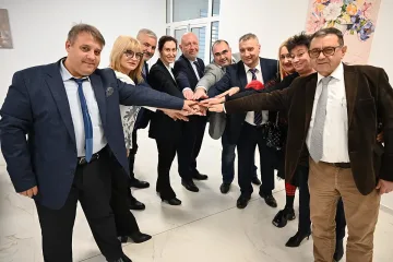 Кои са новите декани на УНСС
