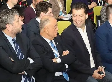 Нов скандал в парламента! Продължаваме промяната и ДБ не могат да разделят най-важния пост
