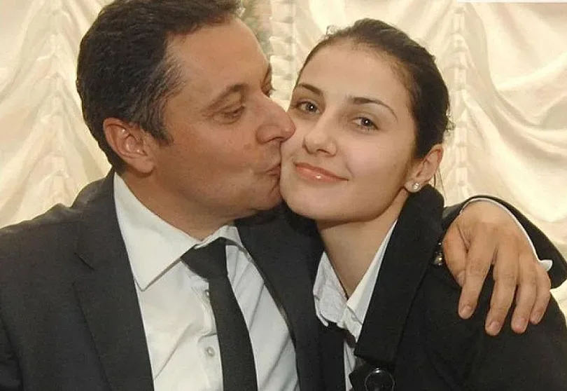 Кръщението на годината. Един политик удари всички в земята