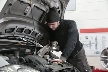 Зимна грижа за акумулаторите за автомобили: как да разпознаем и предотвратим повреди