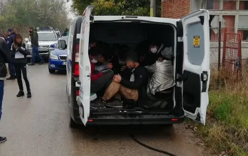 Условието за Шенген! Първи данни за бежанци от Австрия върнати у нас