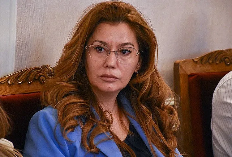 Трус на върха. Осъдиха Здравната каса