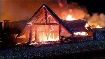 Първа версия! Пиян турист зад огнения ад