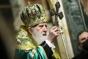 Патриарх Неофит: Нека молим Раждащия се днес Богомладенец за дара на любовта