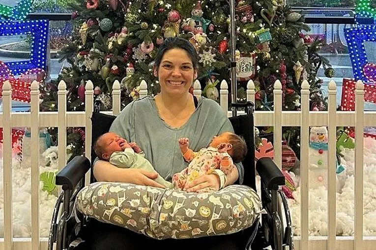 Изумително! Жена роди два пъти в рамките на 2 дни