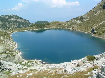 Езерото на чистотата и съзерцанието лекува душата