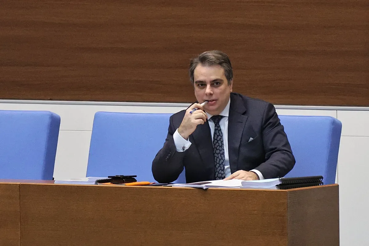 Парламентът вдигна тройно таксите за хазарта